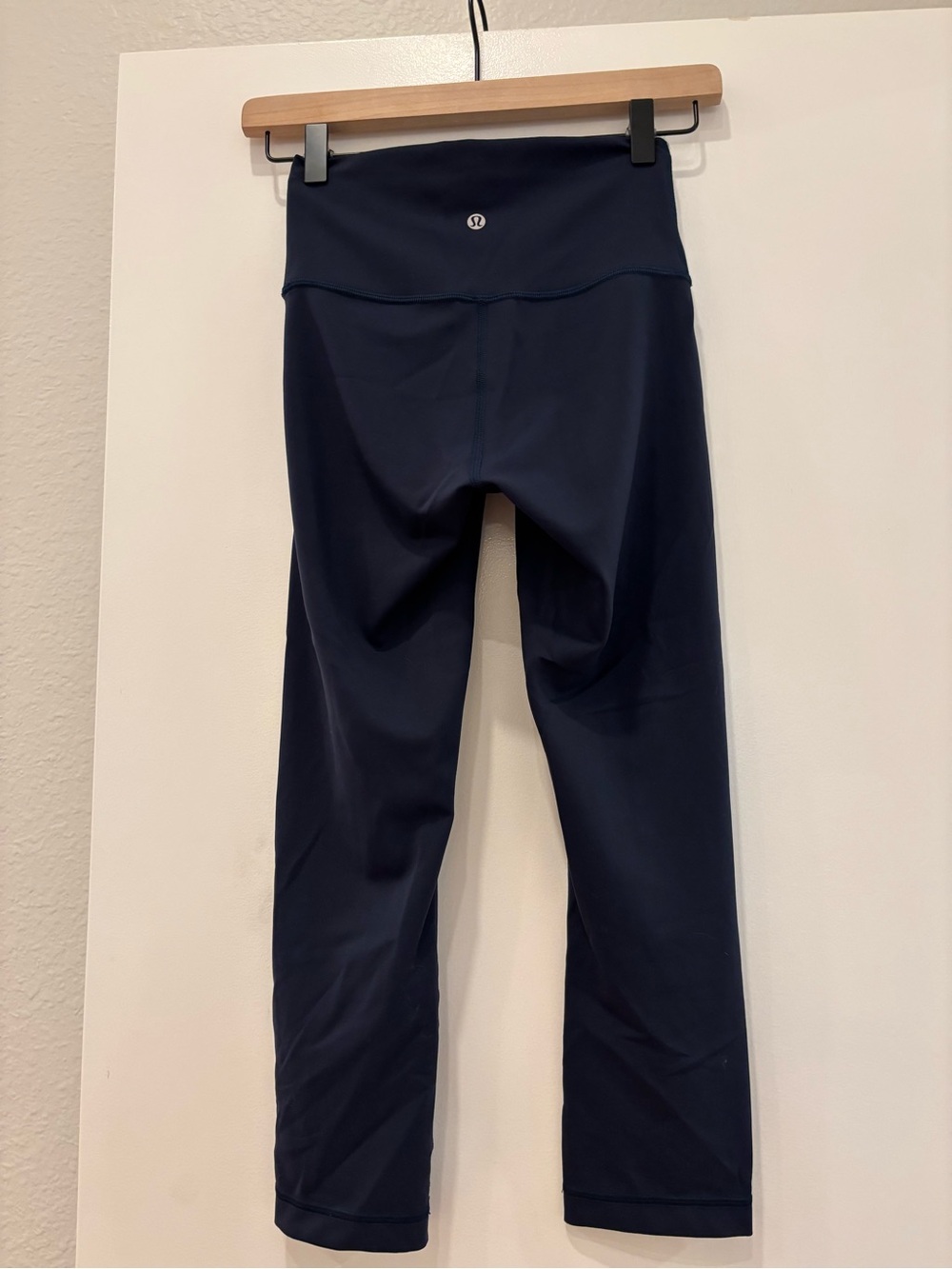lululemon Wunder Train supportive high waist cropped capri style leggings - Picture 2 of 3